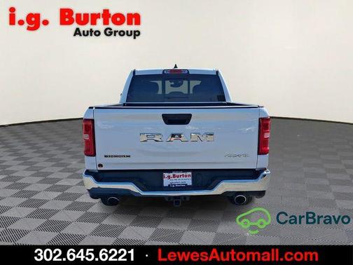 Bright White Clearcoat 2025 RAM 1500 Big Horn/Lone Star