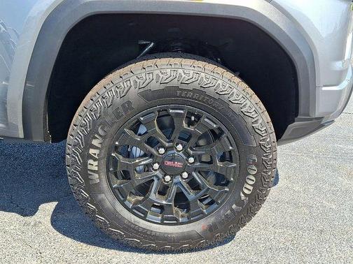 Sterling 2026 GMC Canyon Elevation