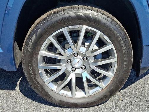 DOWNPOUR MET 2026 GMC Terrain Denali