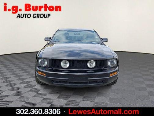 2006 Ford Mustang Deluxe