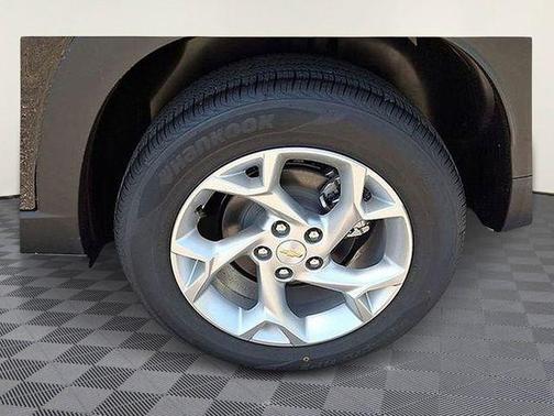 Black Metallic 2026 Chevrolet Trax LS