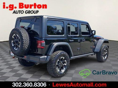 Black Clearcoat 2025 Jeep Wrangler Rubicon