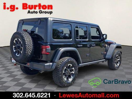 Black Clearcoat 2025 Jeep Wrangler Rubicon