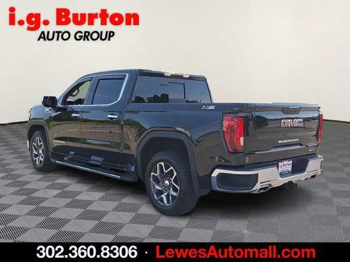 Onyx Black 2023 GMC Sierra 1500 SLT