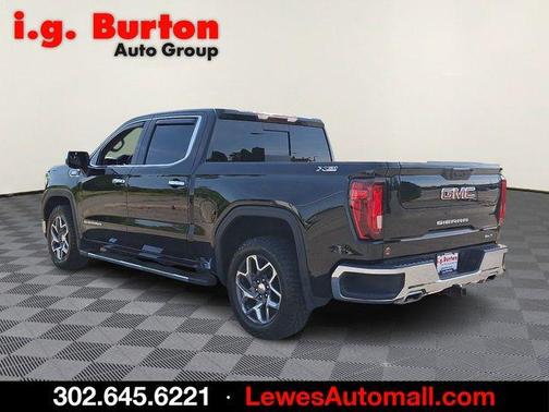 Onyx Black 2023 GMC Sierra 1500 SLT