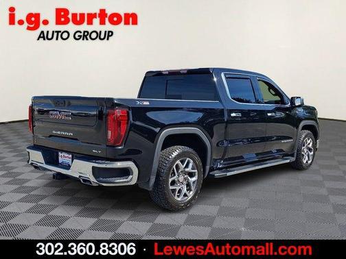 Onyx Black 2023 GMC Sierra 1500 SLT