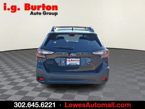 Crystal Black Silica 2024 Subaru Outback Onyx Edition
