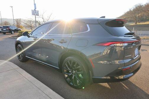 2025 Toyota Crown Signia Limited