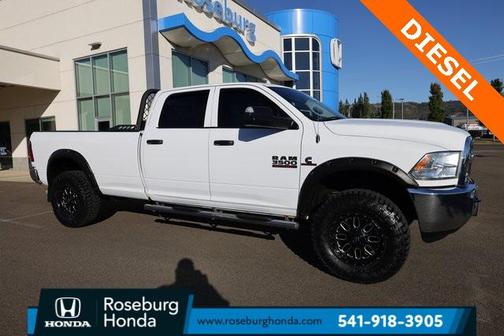 2018 RAM 3500 Tradesman Crew Cab 4x4 8' Box