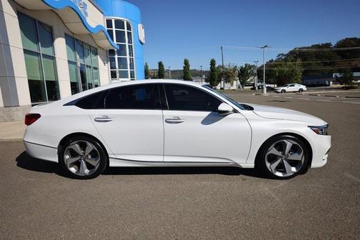 2020 Honda Accord Touring 2.0T