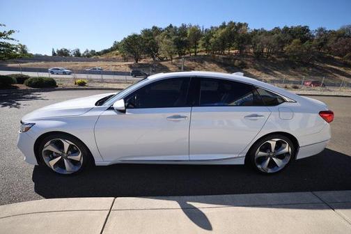 2020 Honda Accord Touring 2.0T