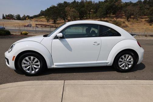 2019 Volkswagen Beetle 2.0T S