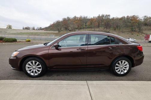2012 Chrysler 200 Touring