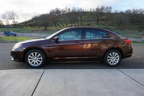 2012 Chrysler 200 Touring