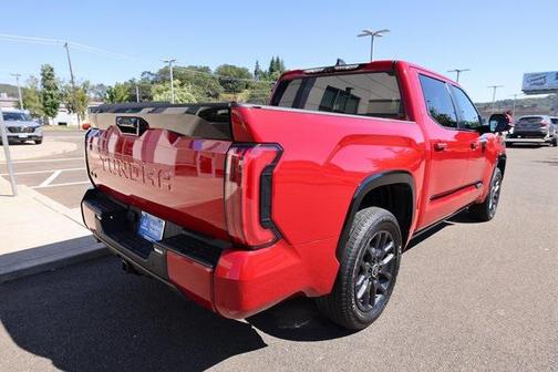 2024 Toyota Tundra Hybrid Platinum