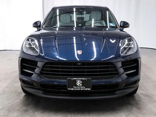 Blue 2021 Porsche Macan Macan