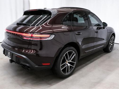 2024 Porsche Macan T