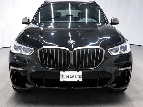 2022 BMW X5 M50i