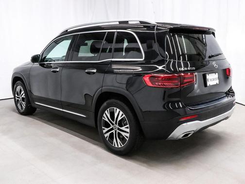 2025 Mercedes-Benz GLB 250 4MATIC