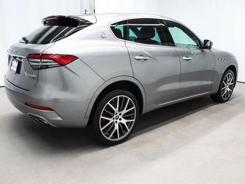 2021 Maserati Levante Base