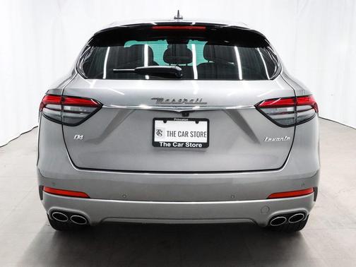 2021 Maserati Levante Base