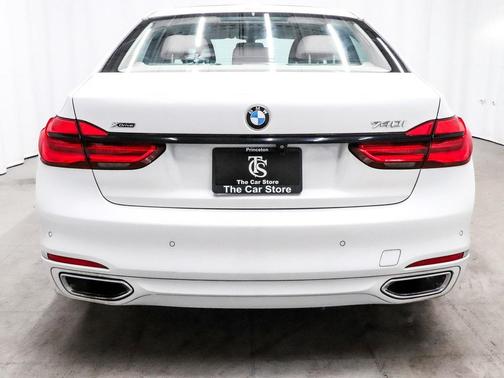 2019 BMW 740 xDrive