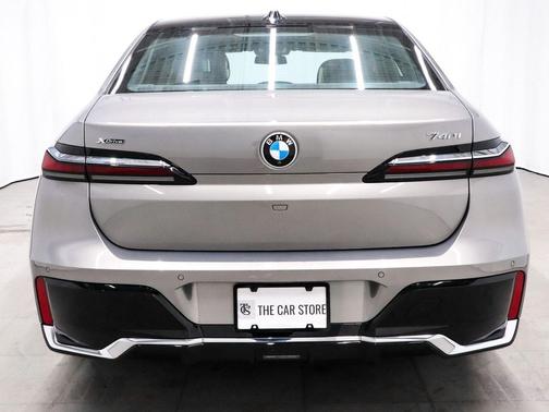 2024 BMW 740 i xDrive