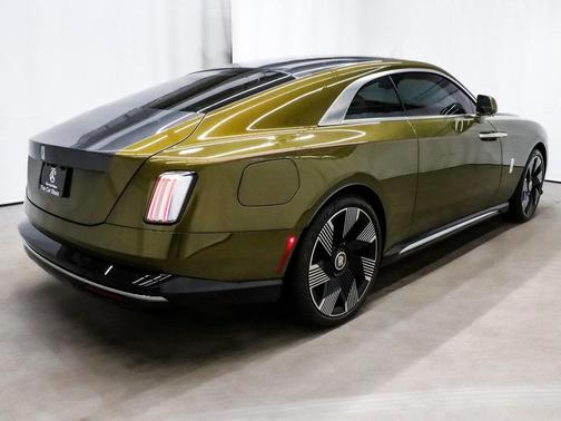 2024 Rolls-Royce Spectre 