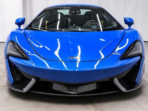 2019 McLaren 570S Base
