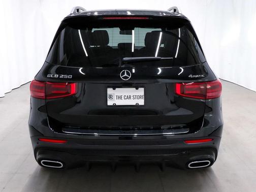 2025 Mercedes-Benz GLB 250 4MATIC
