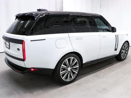 2023 Land Rover Range Rover P400 SE