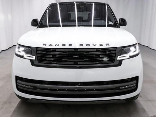 2023 Land Rover Range Rover P400 SE