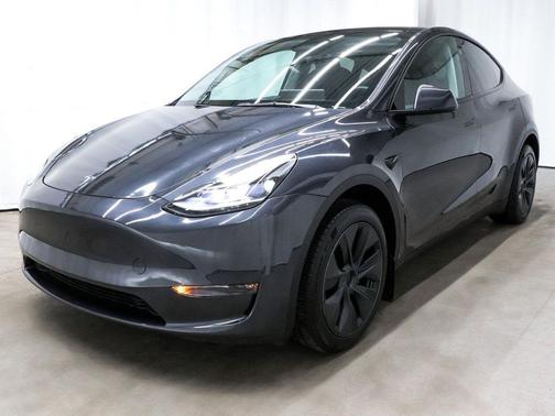 2024 Tesla Model Y Long Range Dual Motor All-Wheel Drive