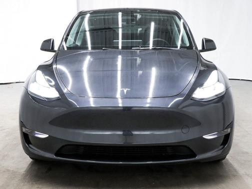 2024 Tesla Model Y Long Range Dual Motor All-Wheel Drive