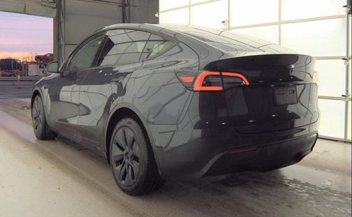 2024 Tesla Model Y Long Range Dual Motor All-Wheel Drive