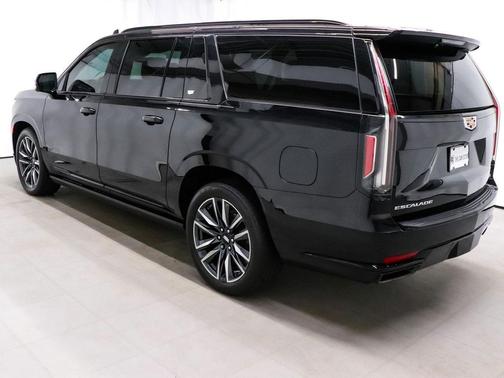 2021 Cadillac Escalade ESV Sport