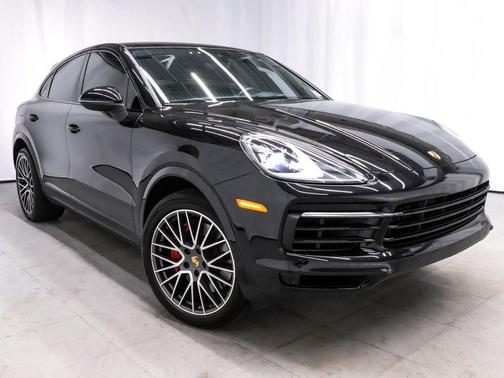 2022 Porsche Cayenne S