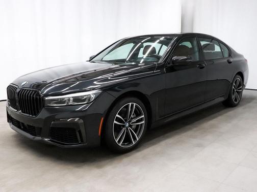 2022 BMW 750 i xDrive