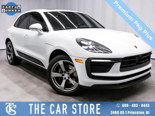 2022 Porsche Macan Base
