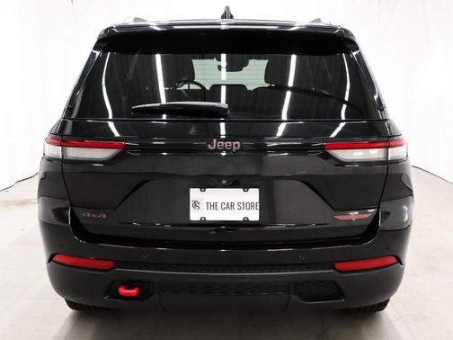 2022 Jeep Grand Cherokee Trailhawk