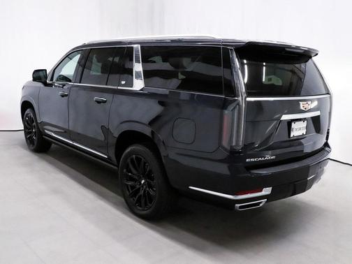 2025 Cadillac Escalade ESV Premium Luxury Platinum