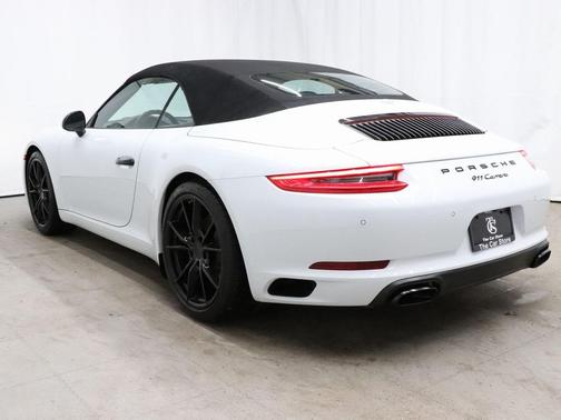 2019 Porsche 911 Carrera