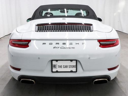 2019 Porsche 911 Carrera
