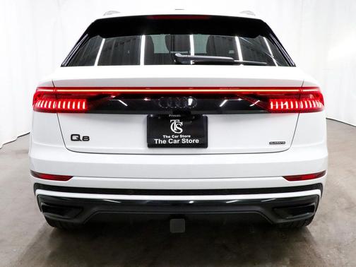 2023 Audi Q8 55 Premium Plus