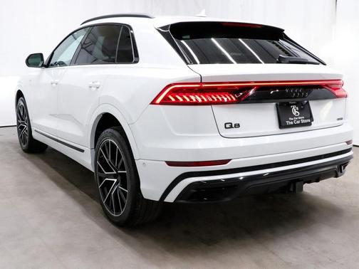 2023 Audi Q8 55 Premium Plus