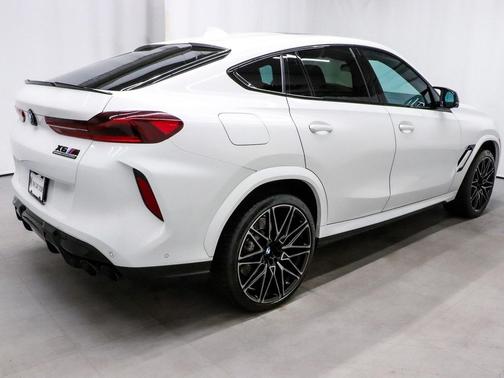 2022 BMW X6 M Base