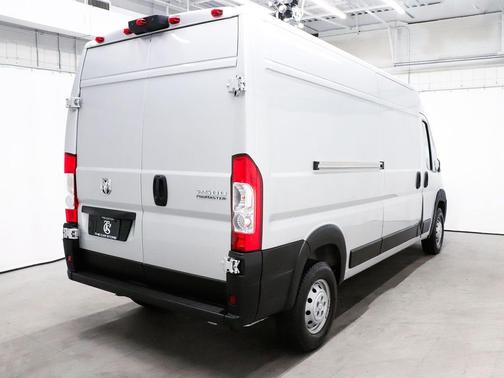 Bright Silver Metallic Clearcoat 2023 RAM ProMaster 2500 High Roof