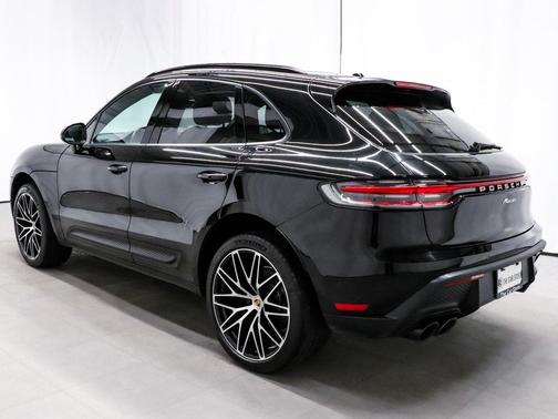 2023 Porsche Macan T