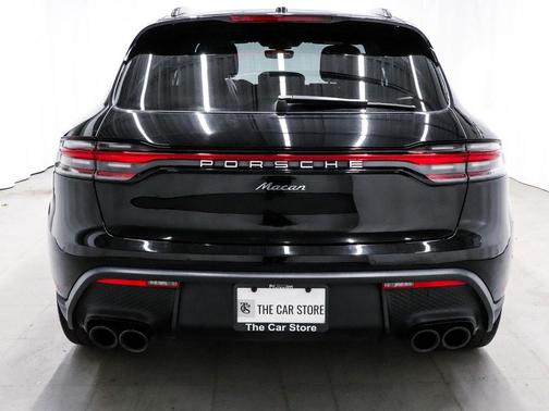 2023 Porsche Macan T