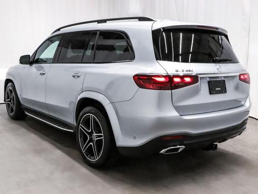 2025 Mercedes-Benz GLS 450 4MATIC
